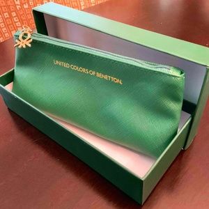 BRAND NEW- (Italian) United Colors from Benetton Make Up Bag